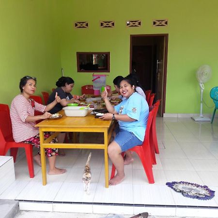 Penginapan Asidik Bira Exterior foto